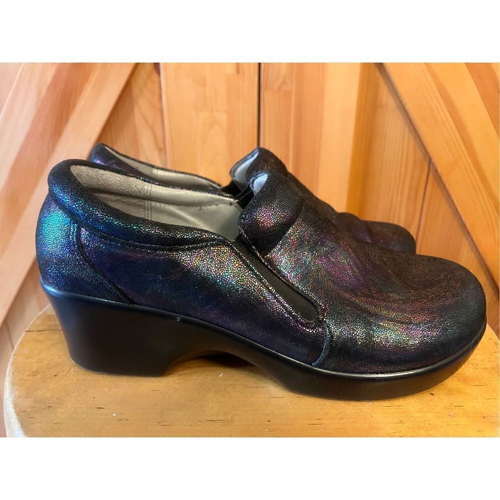Algeria iridescent clogs size 38 8-8.5